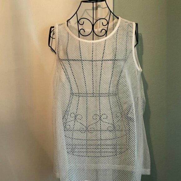 Dolce and Gabbana White Mesh Tank Top size 8 - Picture 5 of 8
